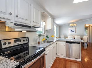31 Aspen Cir, Rockland, MA 02370