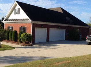4689 Martins Crossing West Dr, Flowery Branch, GA 30542