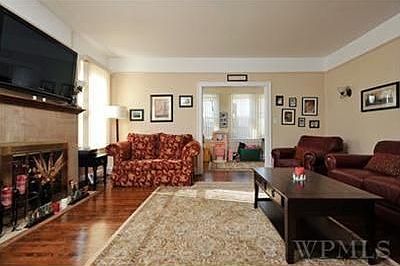 3rd image of 91 Loring Ave