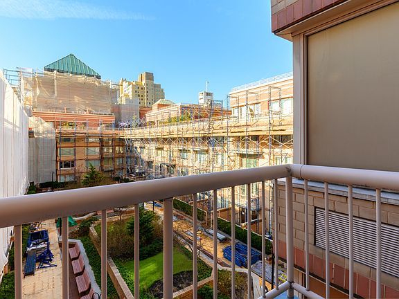 5th image of 350 W 50th St APT 5HH