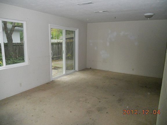 4th image of 3612 W De Ovan Ave