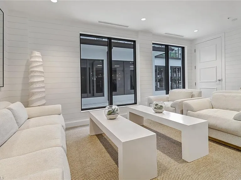 1115 Central Ave #340 — Photo 23