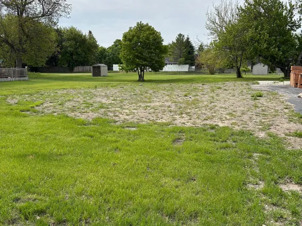 800 Borton Ave, Essexville, MI 48732