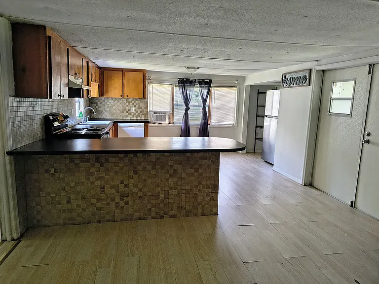1519 Laun Pl — Photo 8