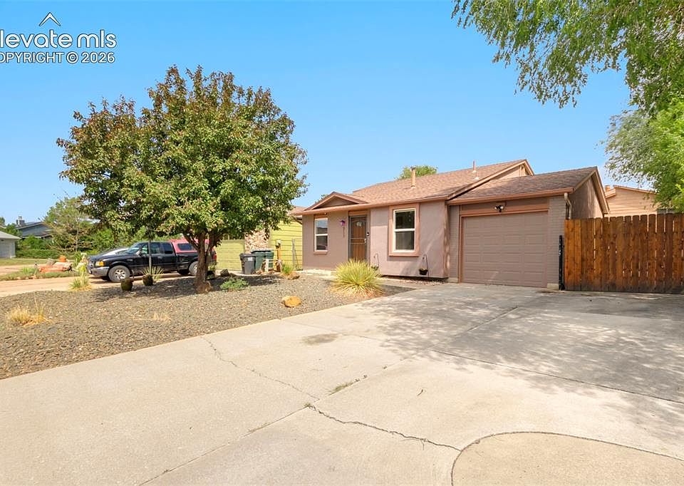 1st image of 3117 Moonbeam Cir S