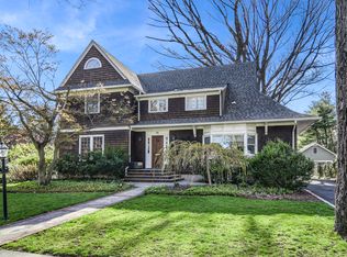 96 Forest Ave, Glen Ridge, NJ 07028