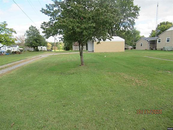 3rd image of 203 Vancil St