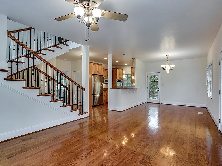 111 Daleyuhski Way — Photo 7