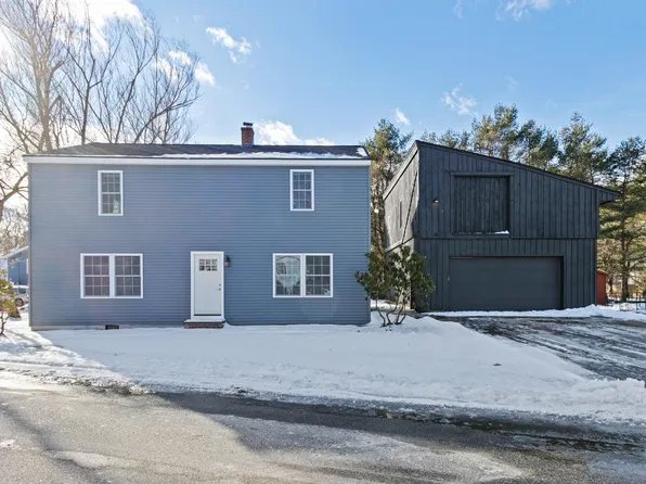 4 Blueberry Avenue, Saco, ME 04072