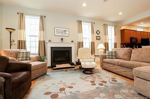 2nd image of 108 Sherwood Dr