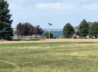 104 E Spring Creek Dr, Pierre, SD 57501