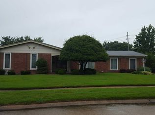 4095 Highwillow Dr, Florissant, MO 63033