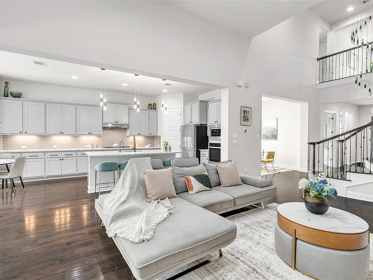 4129 Bison Bnd — Photo 12
