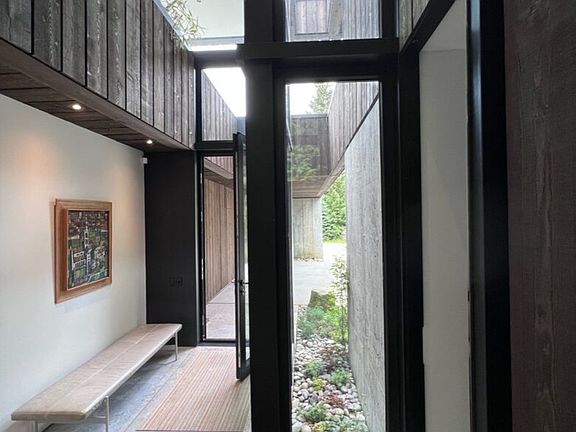 photo-output_9_08082024