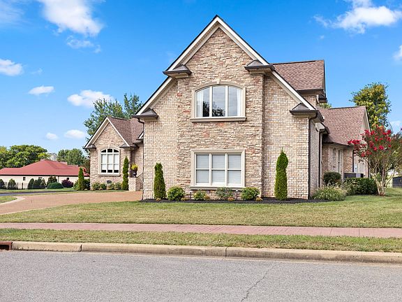 5th image of 763 Plantation Way