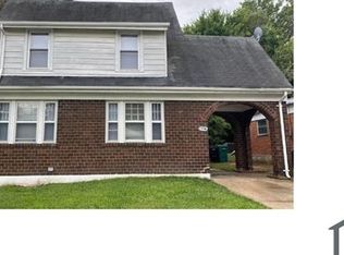 7356 Park Dr, Saint Louis, MO 63133