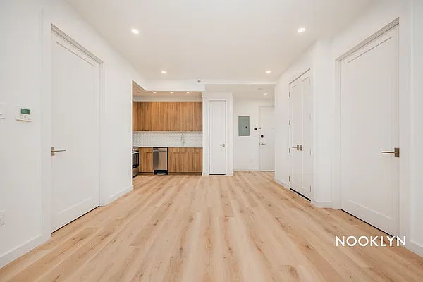 Rented by Nooklyn NYC LLC | media 45