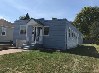 709 Gates St, Aurora, IL 60505