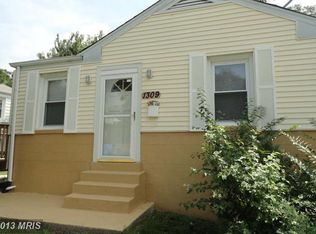 1309 Chapel Oaks Dr, Capitol Heights, MD