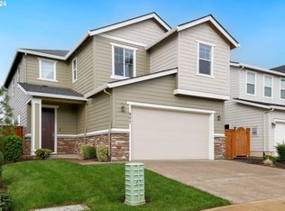 907 S 24th Ave, Cornelius, OR 97113