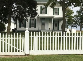 76 Sims Rd, Waverly, IL 62692