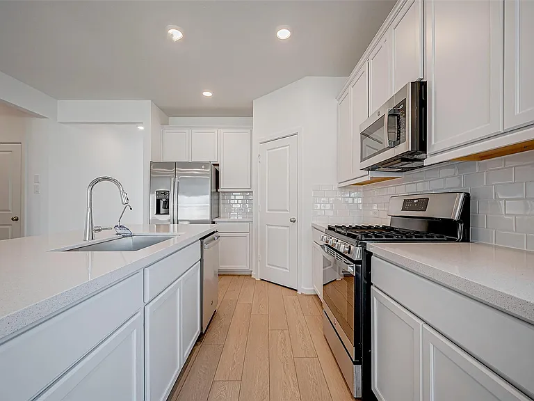 1127 Sugar Dr — Photo 13