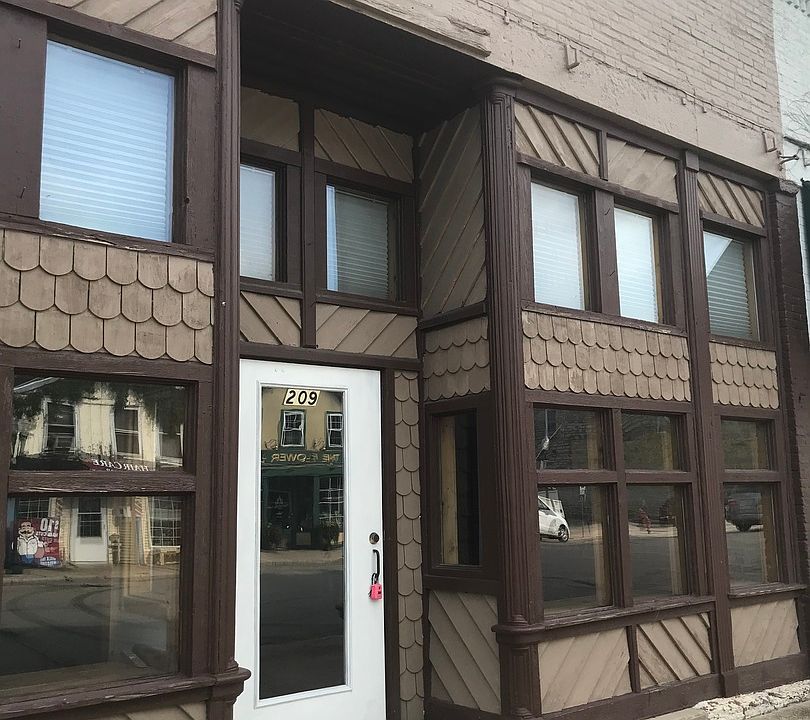 1st image of 209 N Water St