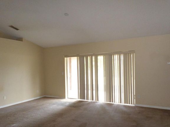 5th image of 1325 Oak Woods Ct
