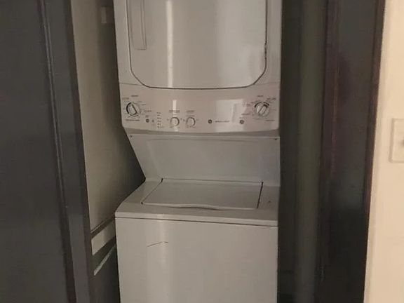 4th image of 2728 NW 20th St #1