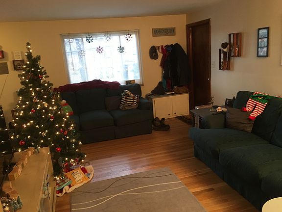 5th image of 130 Lacrosse St