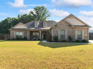 1723 SE Meadowbrook Dr, Cullman, AL 35055