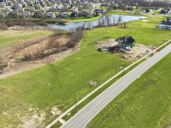 3rd image of 2114 NE Shoal Creek Pkwy