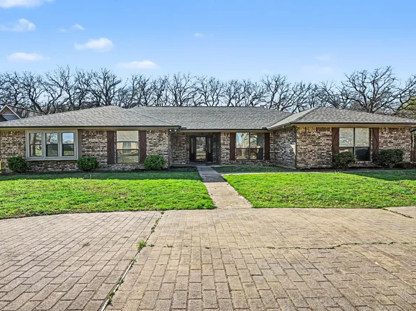 2210 Highlake Dr, Weatherford, TX 76087