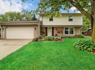 8202 Gina Dr, Mount Pleasant, WI 53406