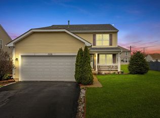 1928 W Ashbrooke Rd, Romeoville, IL 60446