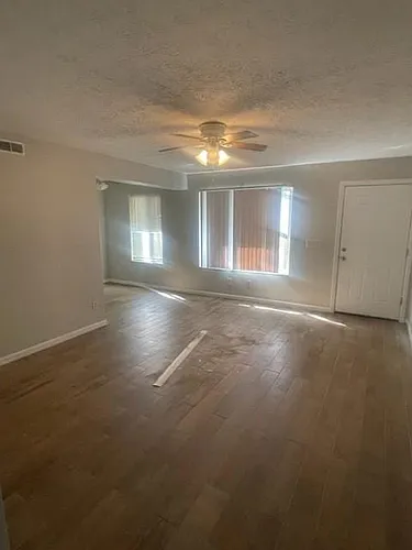 2186 Lincoln Ave Photo 1