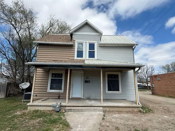 818 W Crawford St, Salina, KS 67401