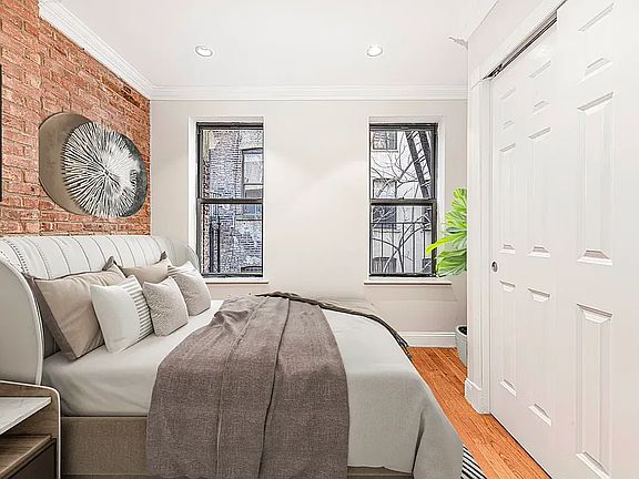 3rd image of 248 Mott St APT 19