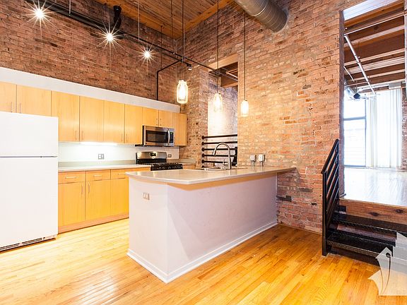 4th image of 1525 S Michigan Ave APT 109