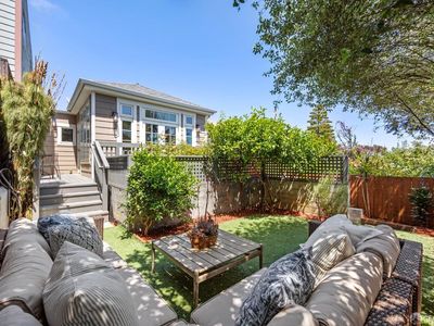 17 Costa St, San Francisco, CA, 94110