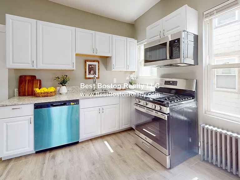 3942 Washington St #2 — Photo 26
