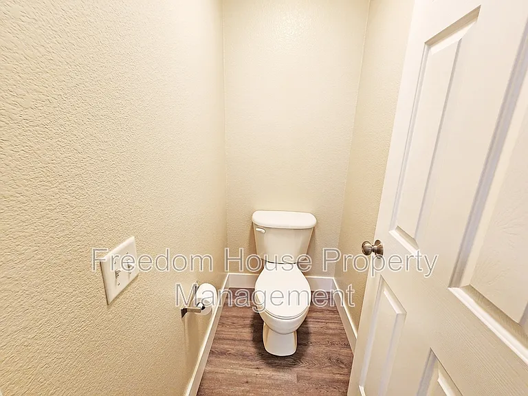 4591 Stoneham St — Photo 23