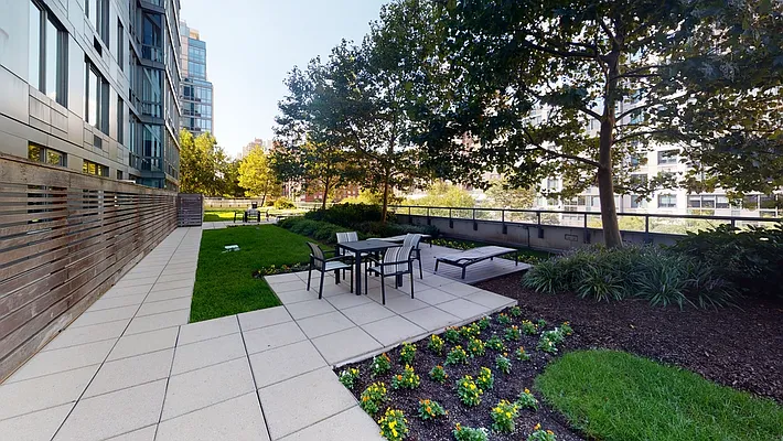 Rented by UDR | media 16