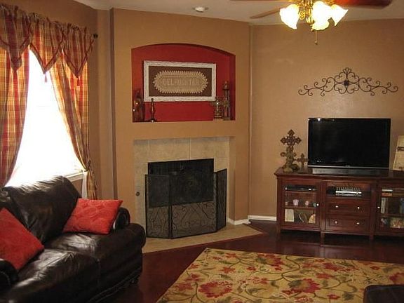 4th image of 2205 Pharr Dr
