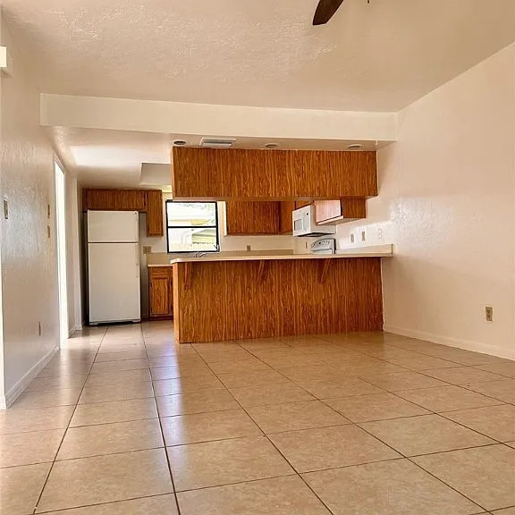 16363 Teresa Ln — Photo 4