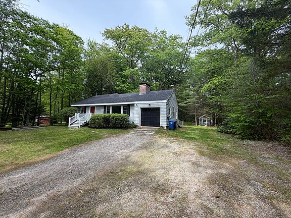 2nd image of 87 Mast Rd