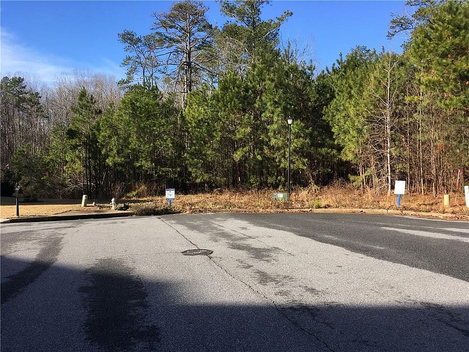 2nd image of 2020 Smoke Rise Chase Lot 16