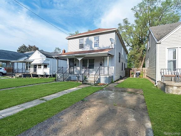 3rd image of 6886 Grandville Ave