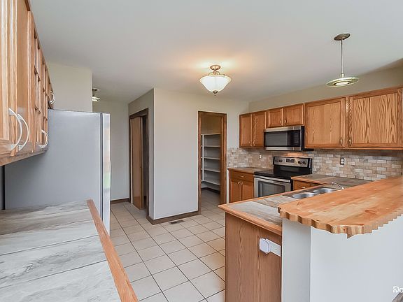 2nd image of 4926 Bittercreek Dr