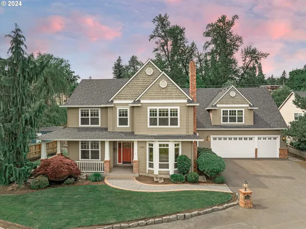 1221 9th St, West Linn, OR 97068